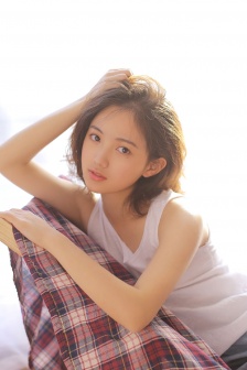 《爆乳女教师 高清BD》